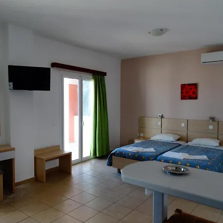 Corfu Poolside Paradiso-panoramic Seaview Studio *